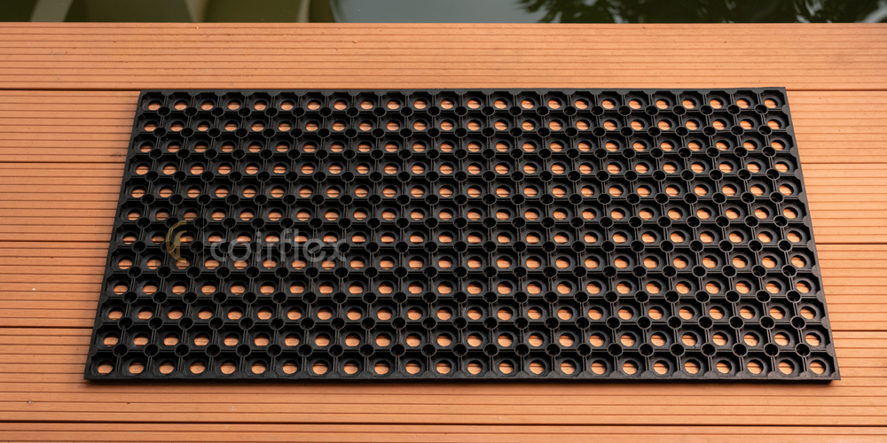 Rubber Hollow Mat